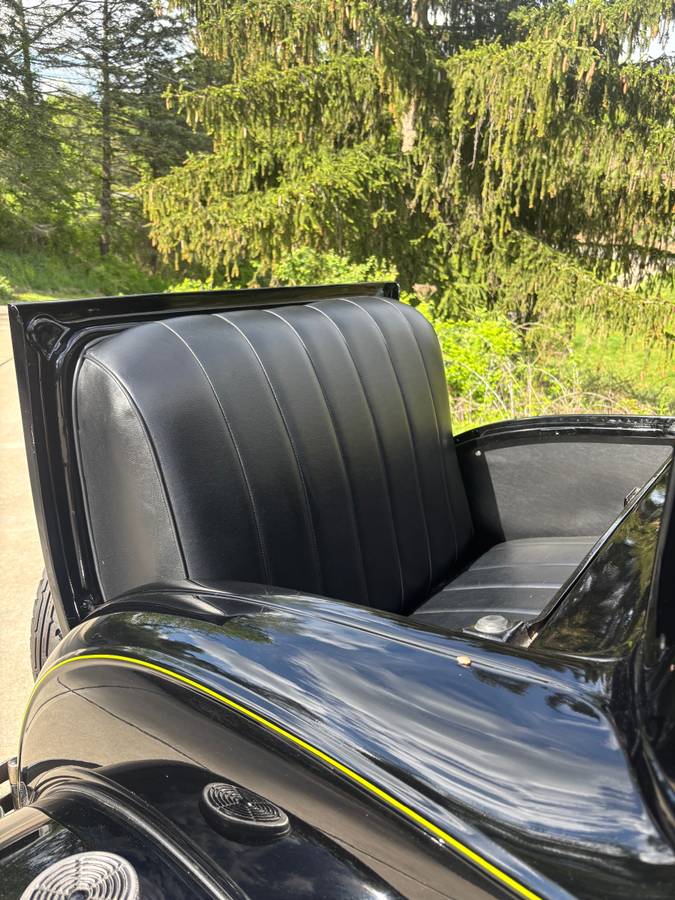 Ford-model-a-1930-black-3