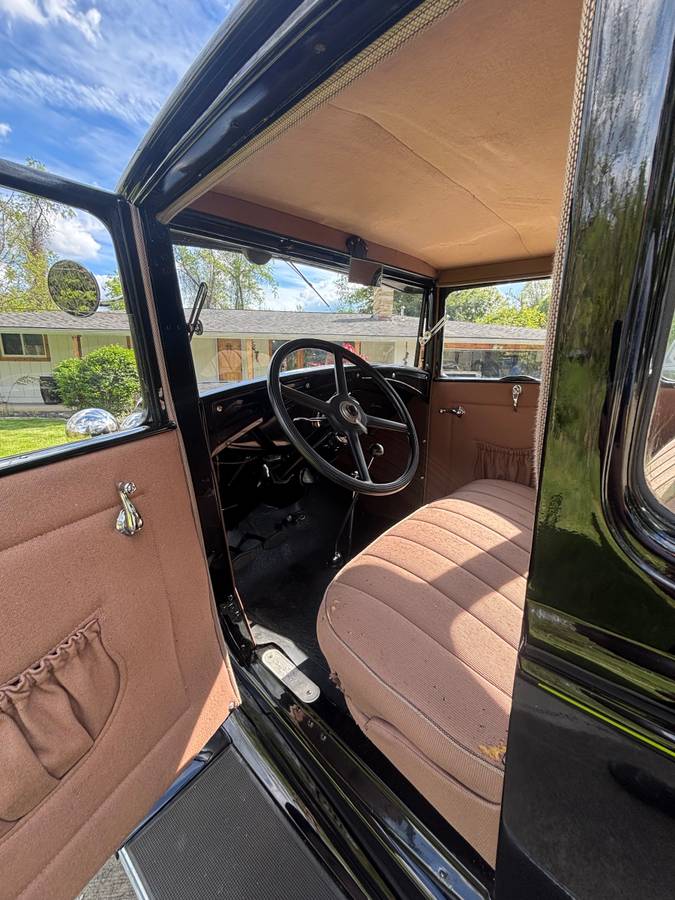 Ford-model-a-1930-black-5