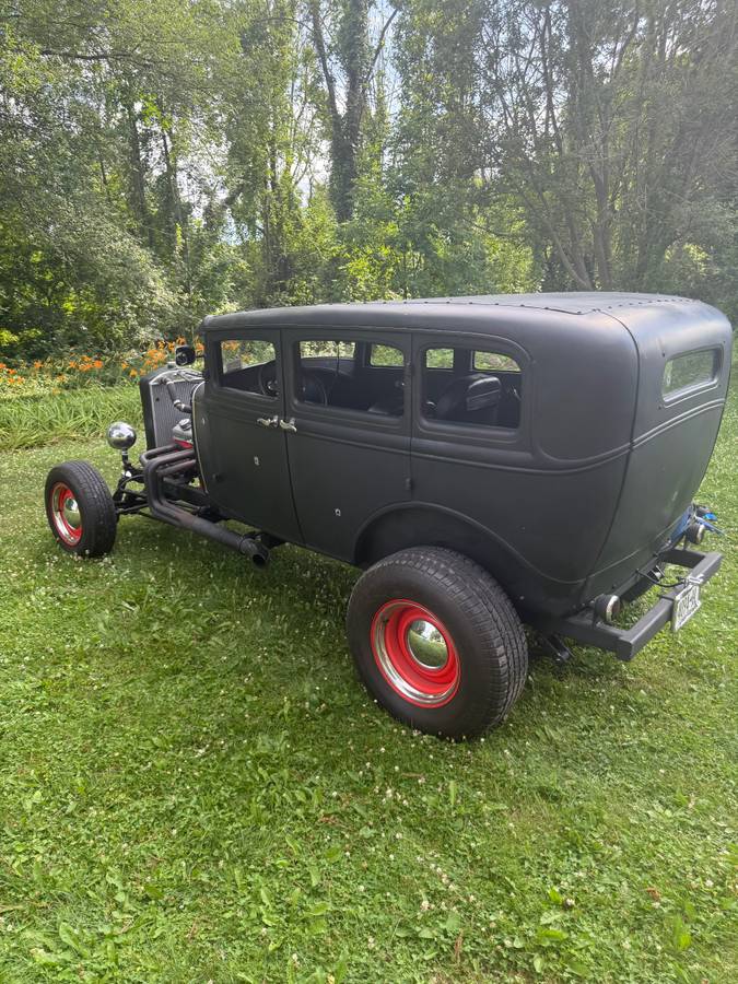 Ford-model-a-1931-black-14