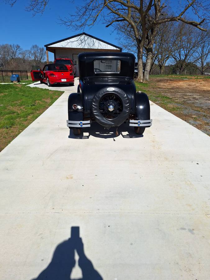 Ford-model-a-1931-black-4