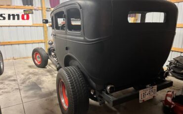 Ford-model-a-1931-black-7