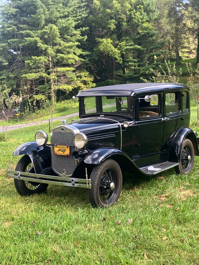 Ford-model-a-sedan-1930-black-1