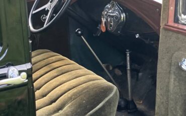 Ford-model-a-sedan-1930-black-8