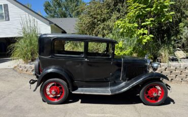 Ford-model-a-tudor-1930-black-16