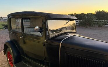 Ford-model-a-tudor-1930-black-17