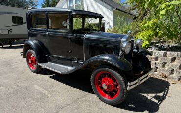 Ford-model-a-tudor-1930-black-2