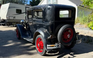 Ford-model-a-tudor-1930-black-5