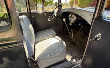 Ford-model-a-tudor-1930-black-9