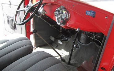 Ford-model-a-tudor-sedan-1930-red-11