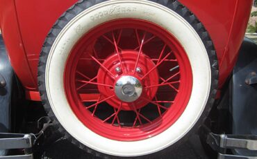 Ford-model-a-tudor-sedan-1930-red-21