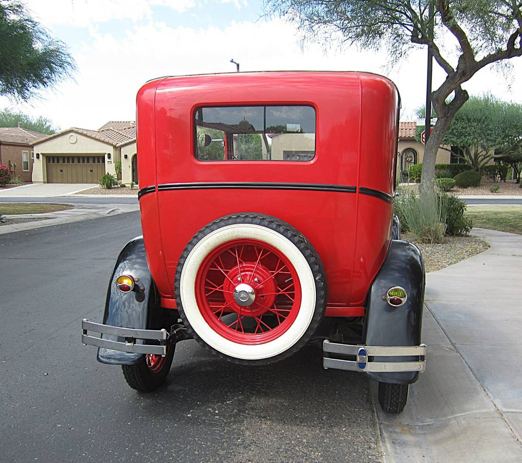 Ford-model-a-tudor-sedan-1930-red-3