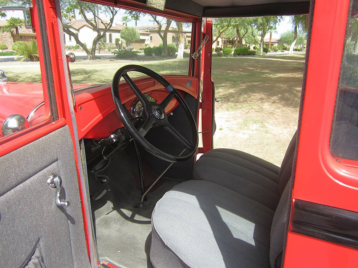 Ford-model-a-tudor-sedan-1930-red-7