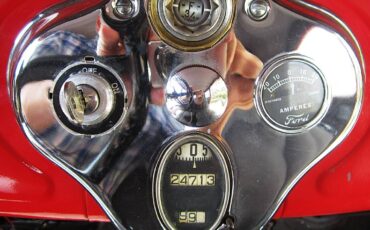 Ford-model-a-tudor-sedan-1930-red-9