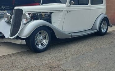 Ford-model-b-1933-white-1