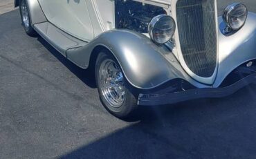 Ford-model-b-1933-white-3