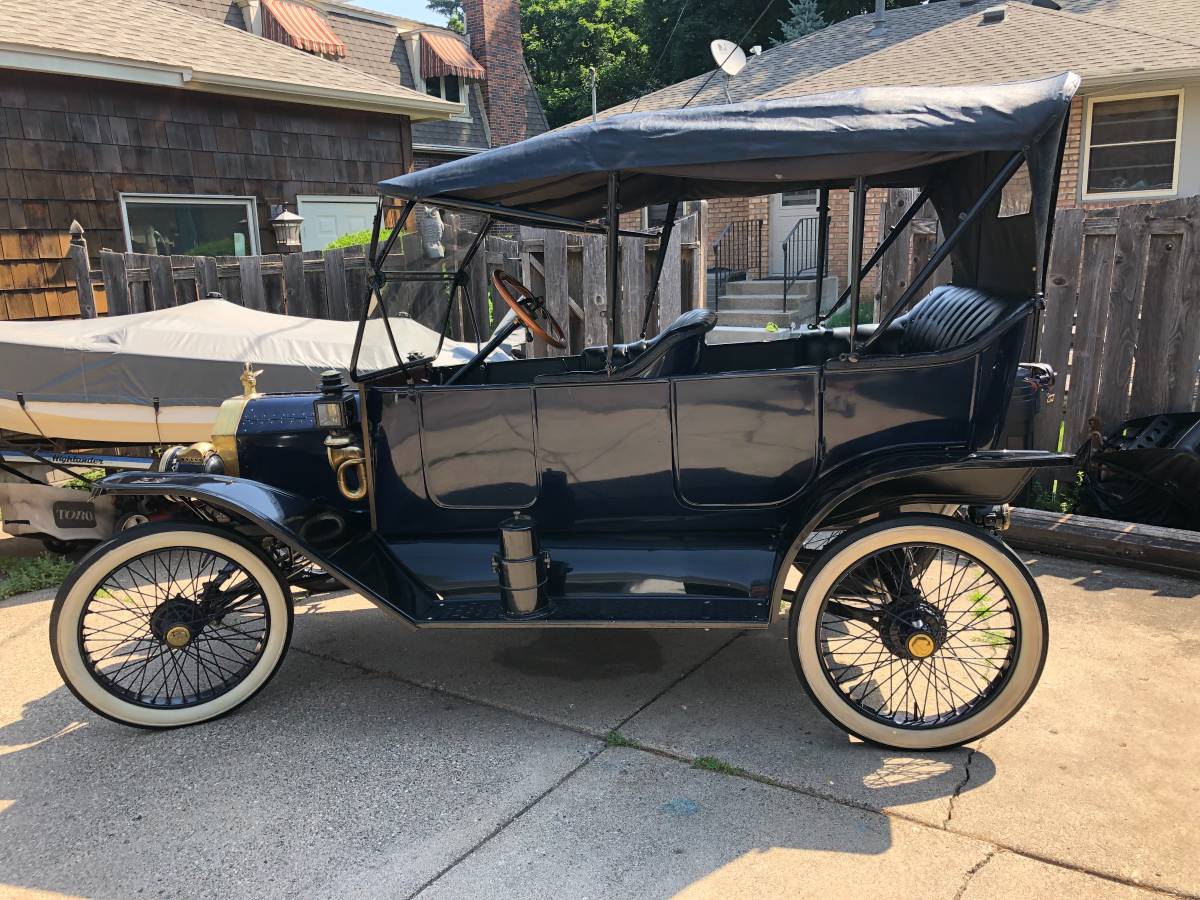 Ford-model-t-1914-3