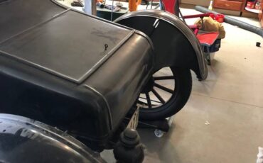 Ford-model-t-1917-black-1