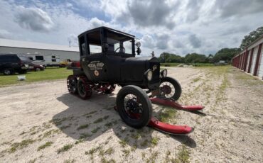Ford-model-t-1920-black-3