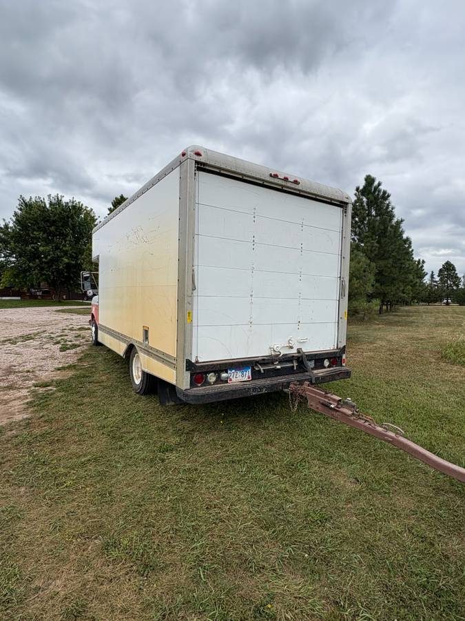 Ford-moving-van-diesel-1990-red-4