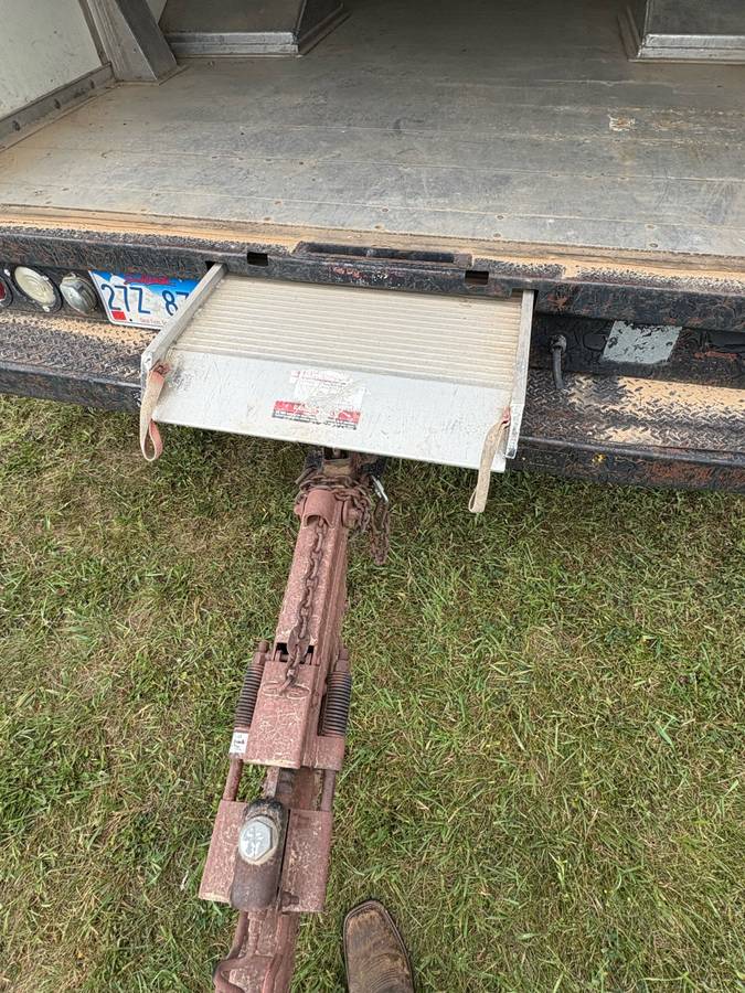 Ford-moving-van-diesel-1990-red-5