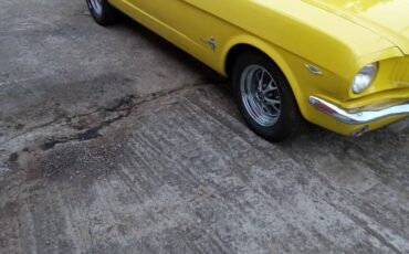Ford-mustang-1965-yellow-5