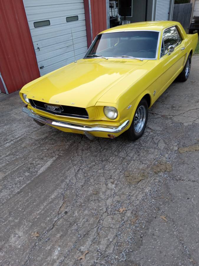 Ford-mustang-1965-yellow-6