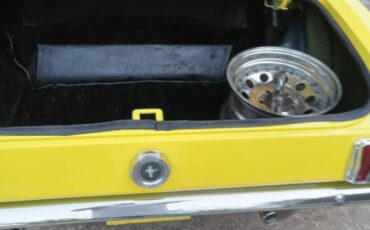 Ford-mustang-1965-yellow-8