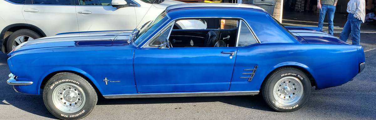 Ford-mustang-1966-blue-2