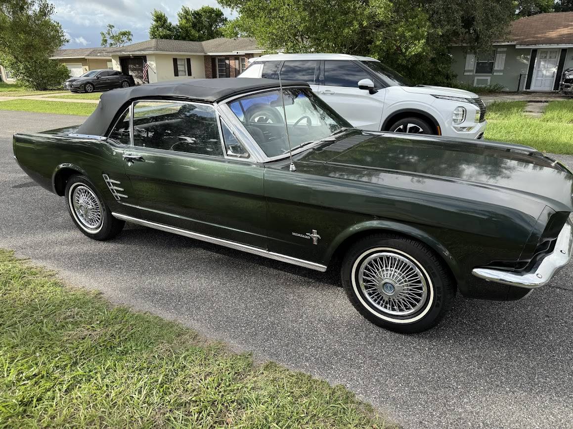 Ford-mustang-1966-green