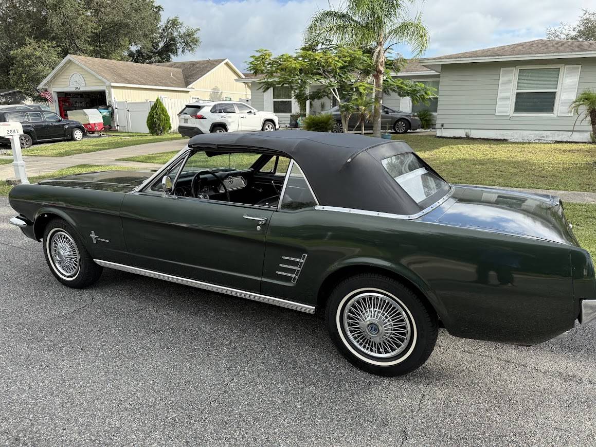 Ford-mustang-1966-green-4