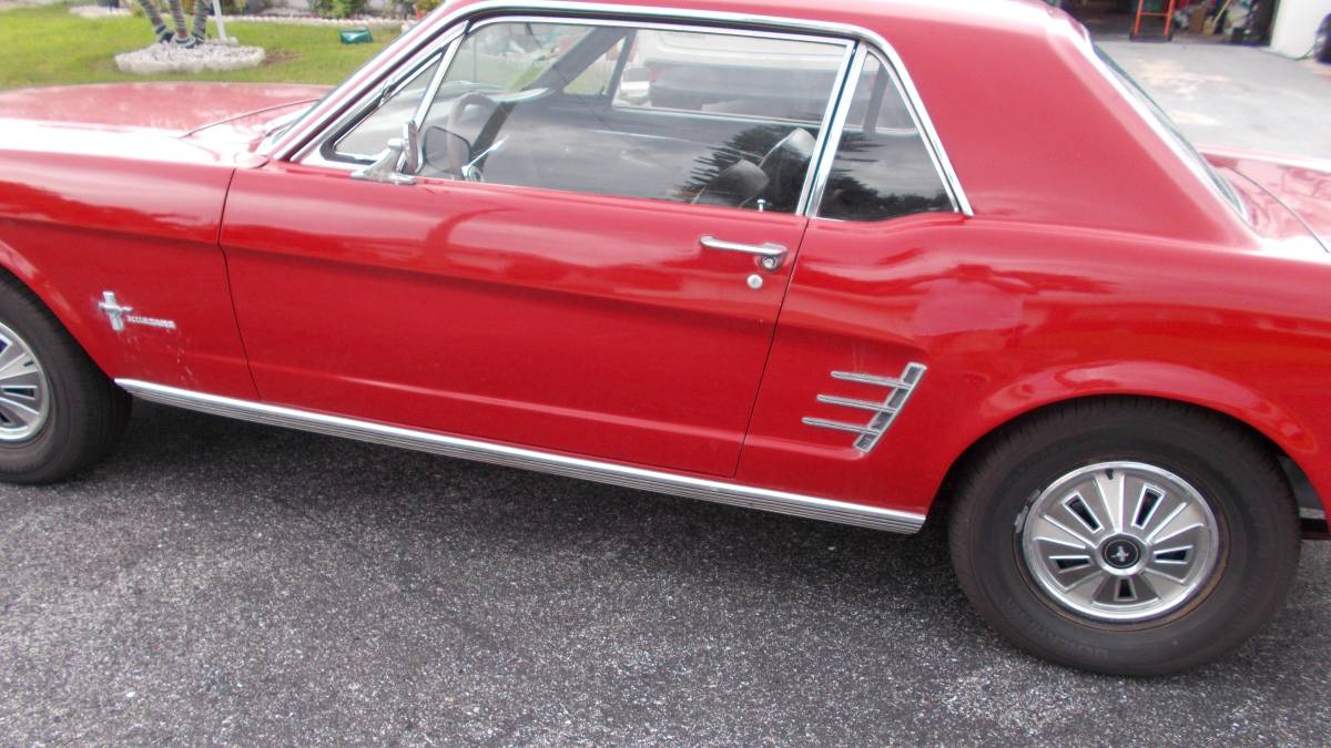 Ford-mustang-1966-red-2