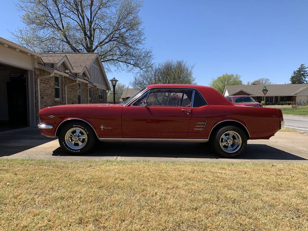 Ford-mustang-1966-red-2