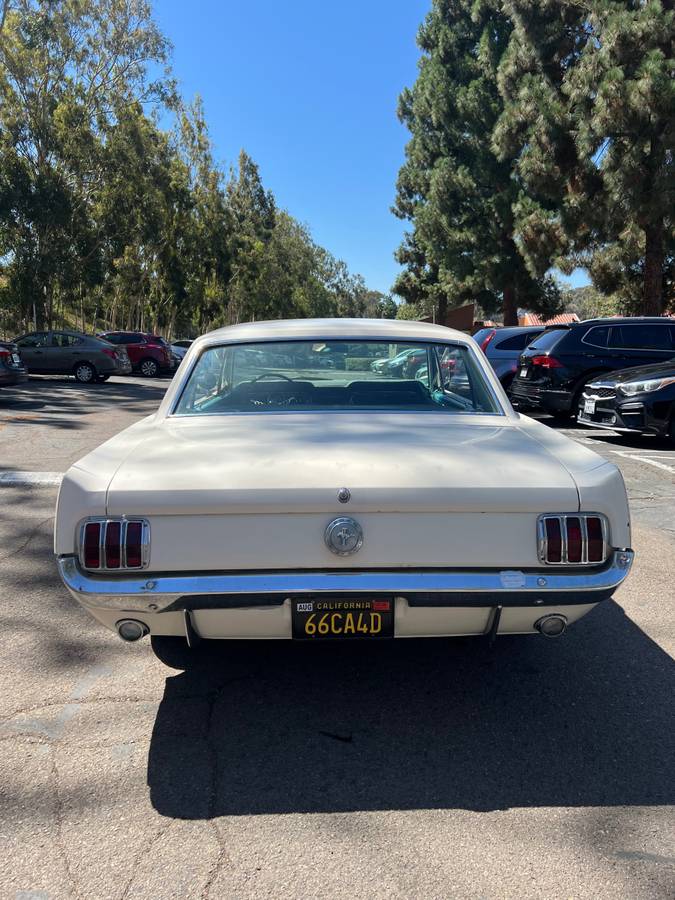 Ford-mustang-1966-white-1