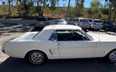 Ford-mustang-1966-white-4