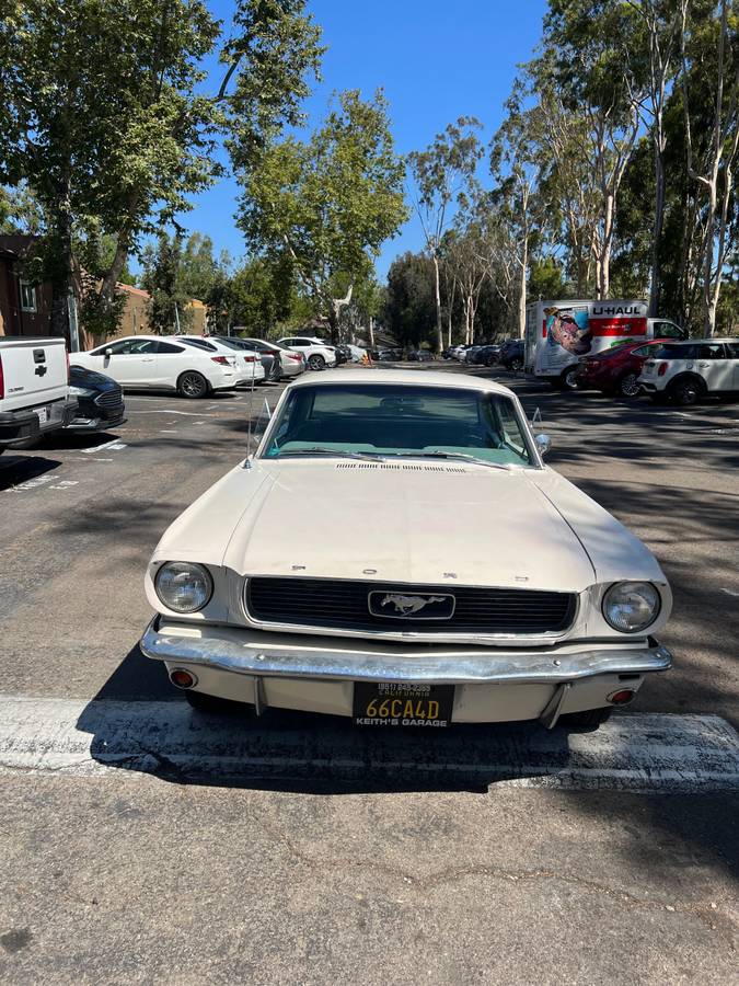 Ford-mustang-1966-white-6