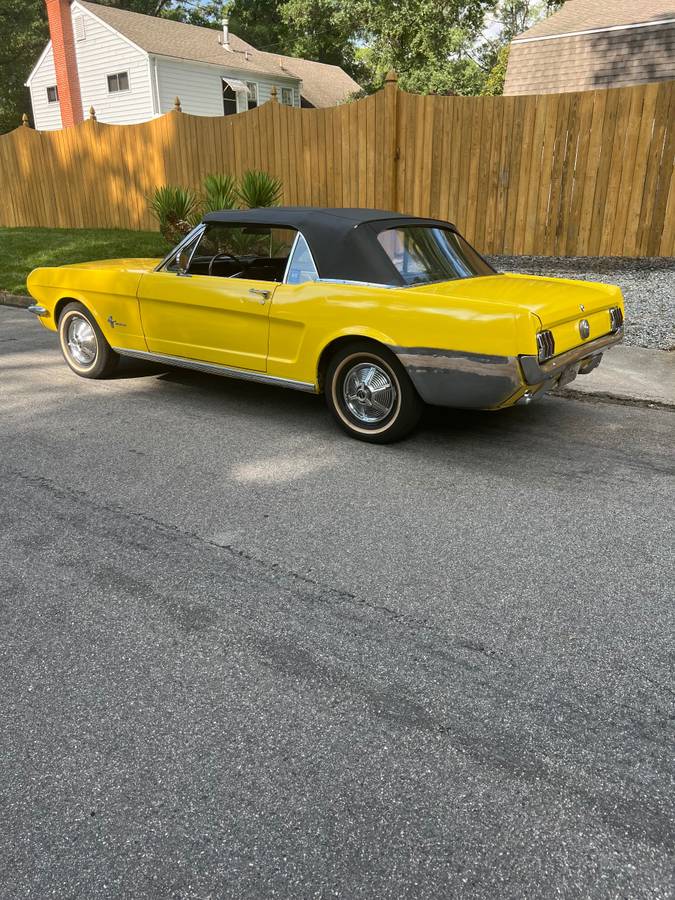Ford-mustang-1966-yellow-1