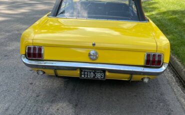 Ford-mustang-1966-yellow-2