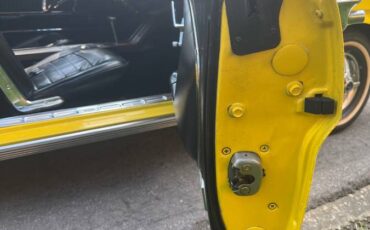 Ford-mustang-1966-yellow-7