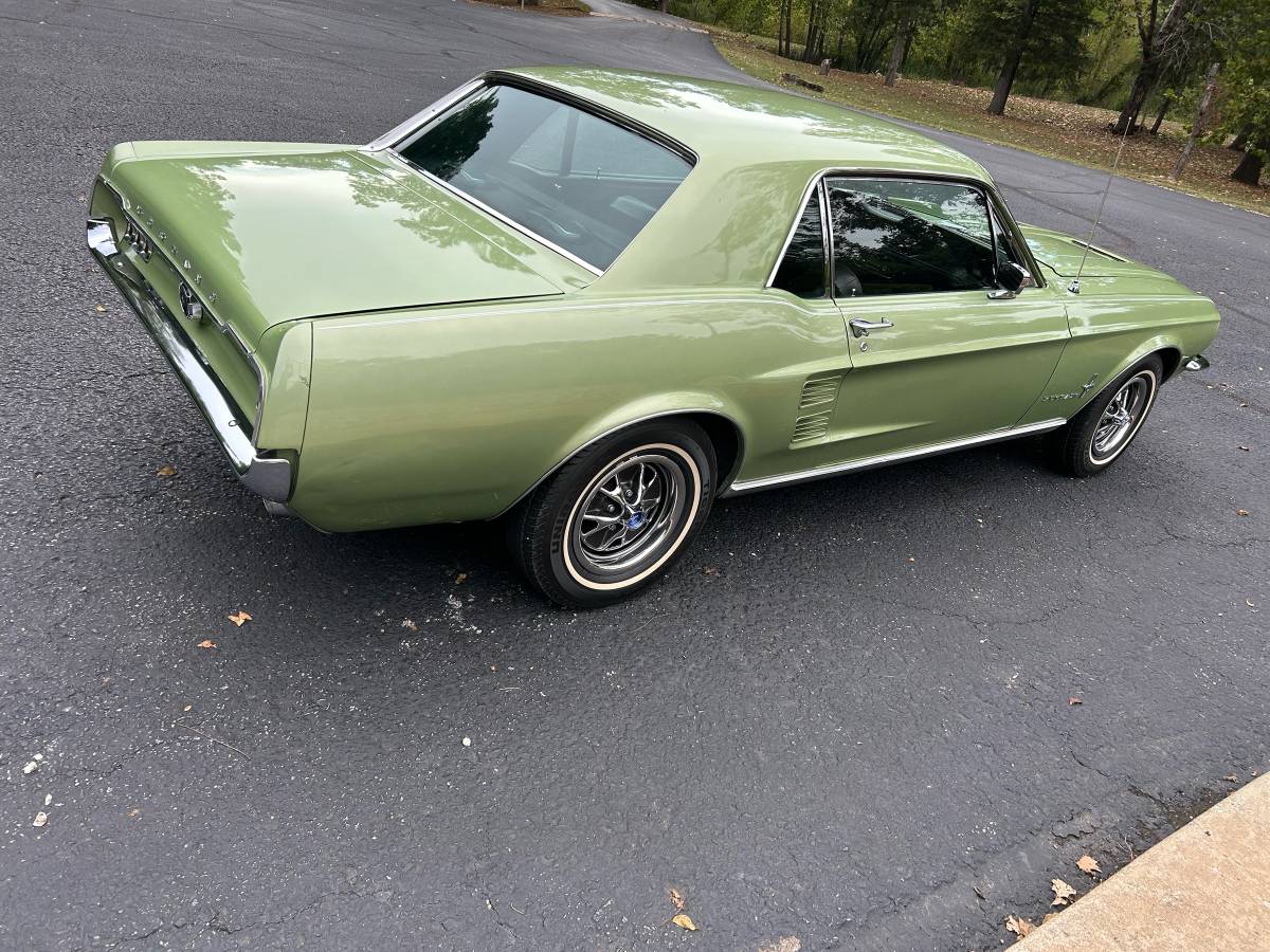 Ford-mustang-1967-green-1