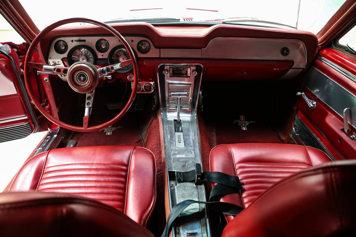 Ford-mustang-1967-red-17