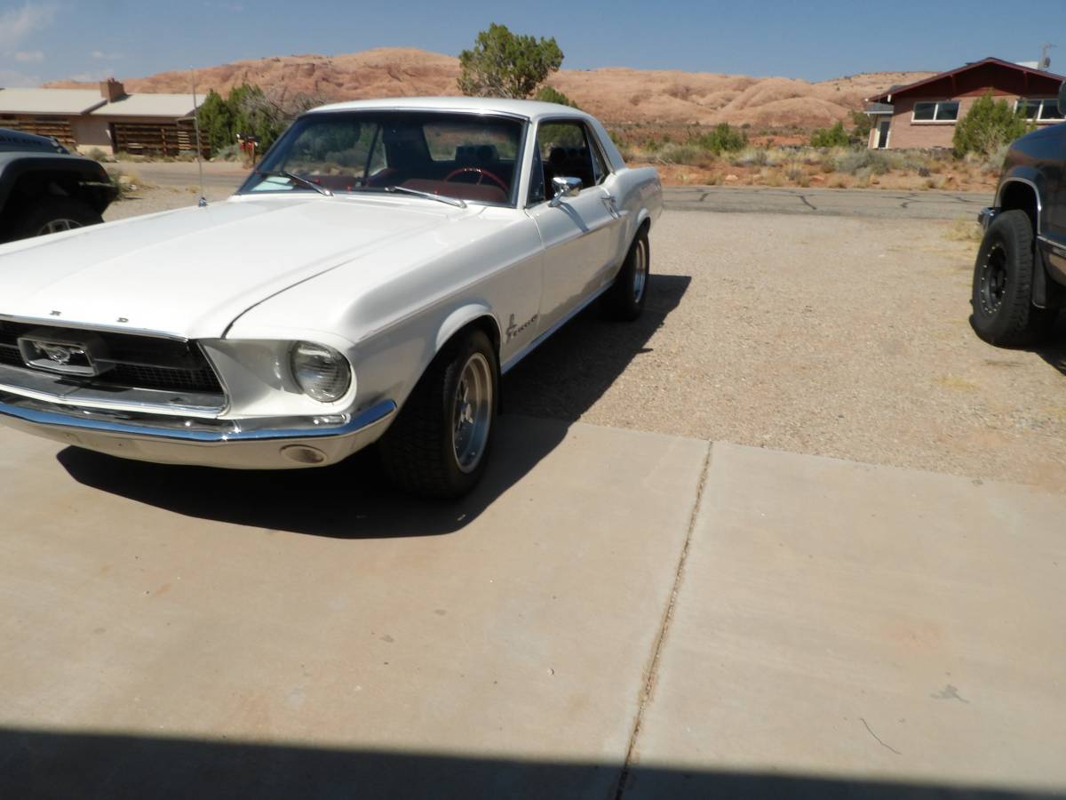 Ford-mustang-1967-white-5