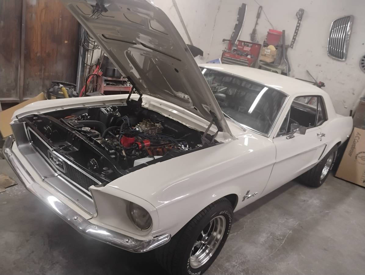 Ford-mustang-1968-white-1