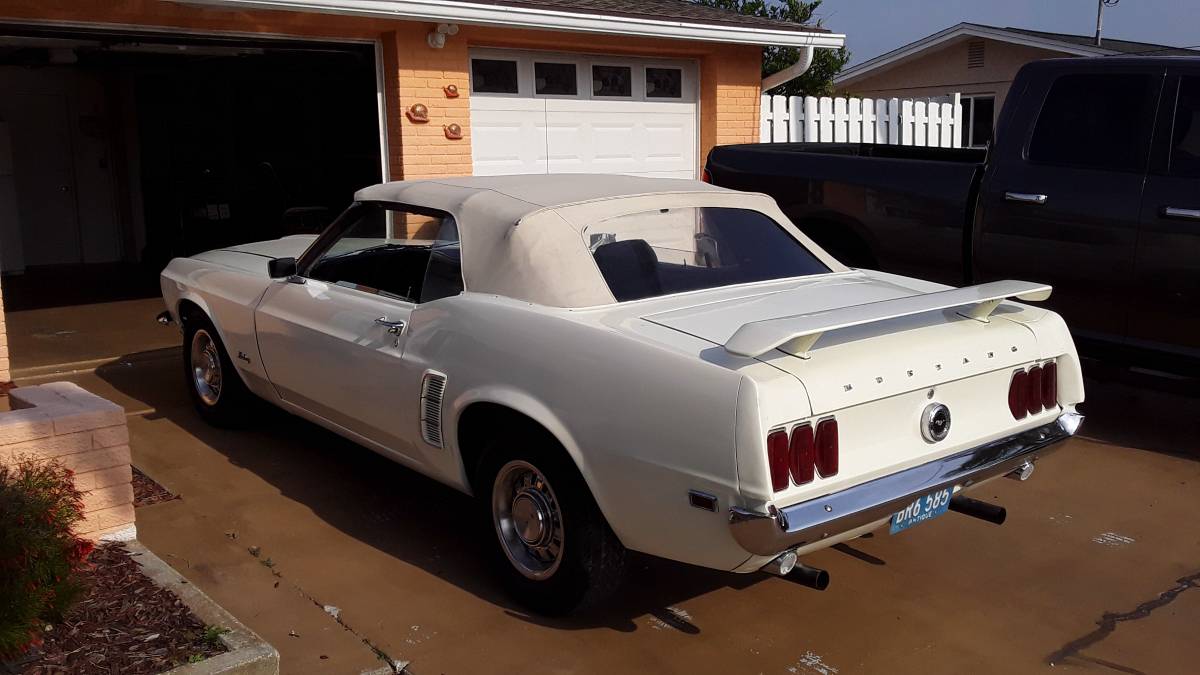 Ford-mustang-1969-white-3
