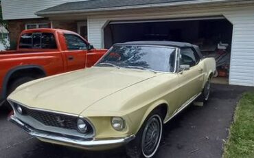 Ford-mustang-1969-yellow