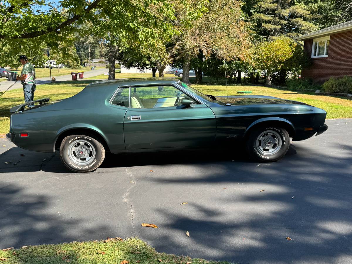 Ford-mustang-1973-green-3
