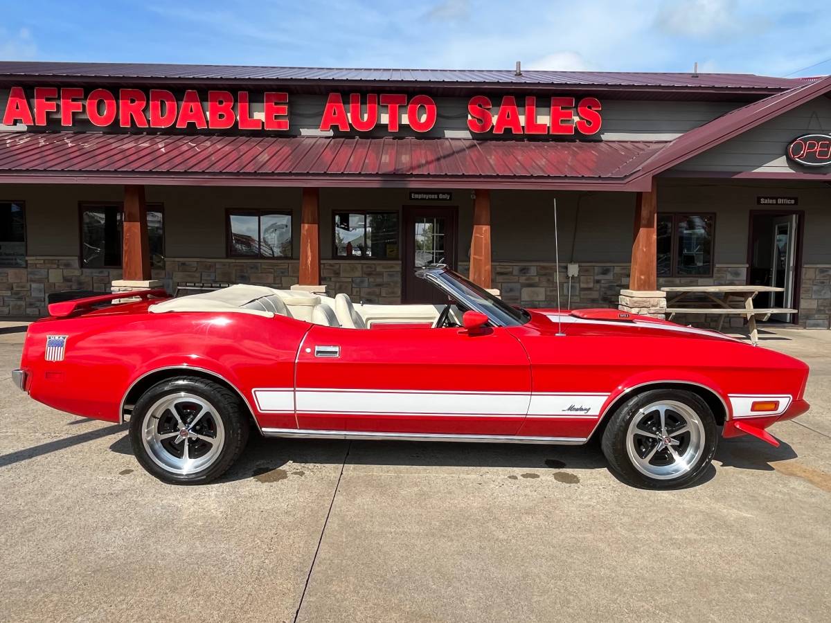 Ford-mustang-1973-red-17