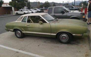 Ford-mustang-1974-green