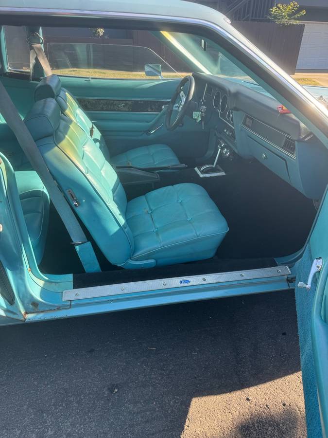 Ford-mustang-1977-blue-12