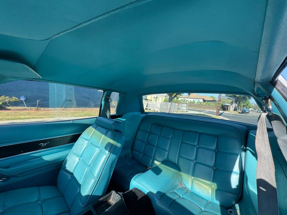Ford-mustang-1977-blue-18
