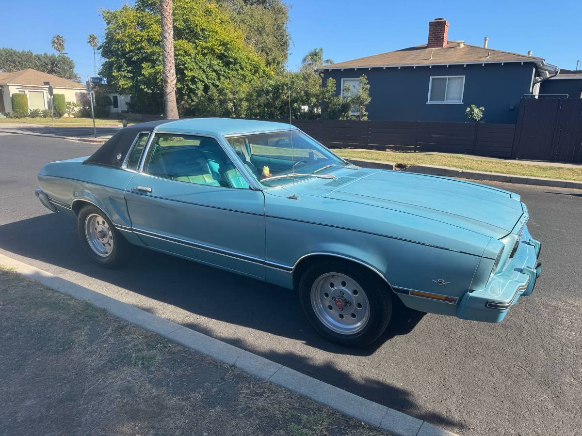 Ford-mustang-1977-blue-4